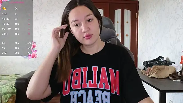Snapshot of Nelly_Fischer chatting on 04/15/26, 12:23 Nelly Fischer online show from 04/15/26, 12:23