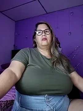 EllisW8 online show from 11/24/25, 11:54