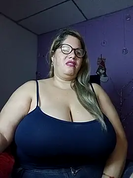 EllisW8 online show from 11/28/25, 11:13