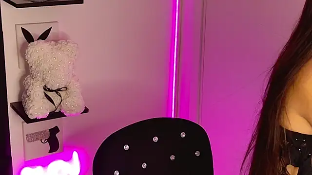 MissAmeliaa online show from 10/28/25, 01:47