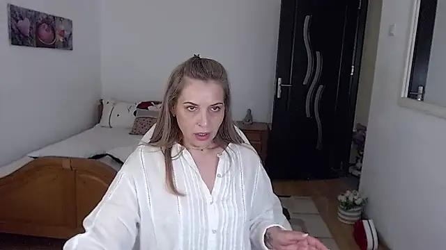 evamaria2024 online show from 06/09/26, 09:10