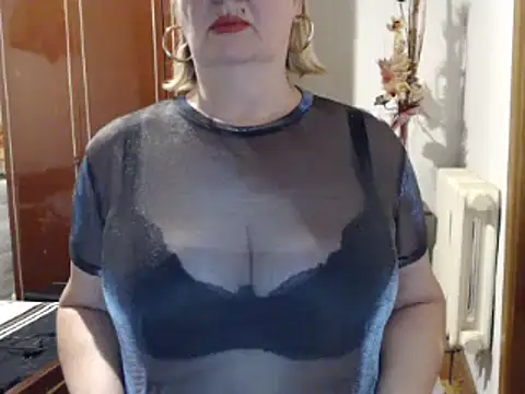 Secretfox online show from 10/14/25, 04:35