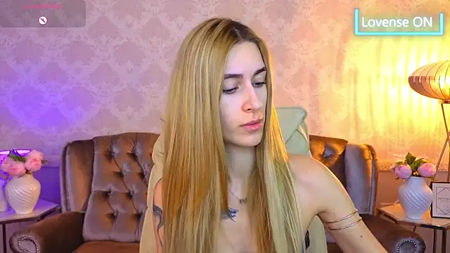 Sexy Lava online show from 11/10/25, 07:07