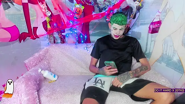 amazing group hot69 online show from 10/31/25, 07:59