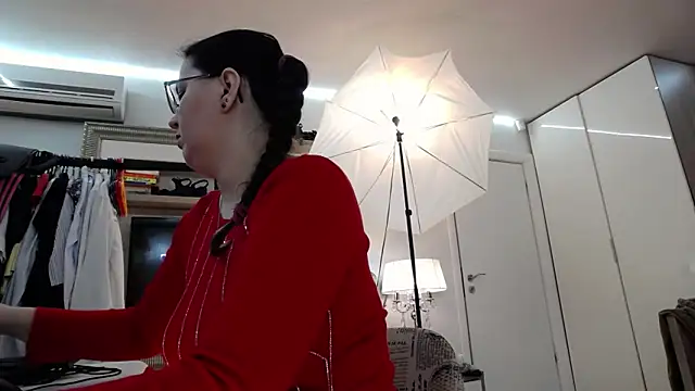 ILoveToFeelU online show from 03/16/25, 09:37