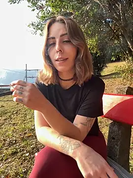 Mia Railey online show from 10/17/25, 02:30