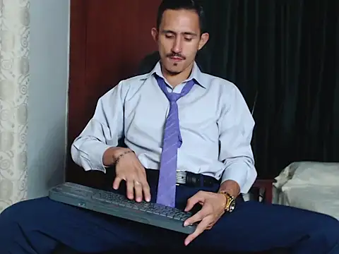 HomeAloneK online show from 09/17/25, 07:37