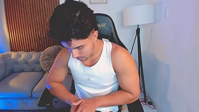 liam collins21 online show from 10/24/25, 11:50