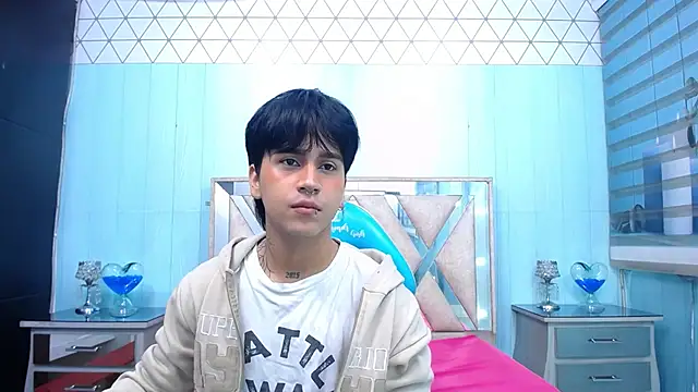 alex 477 online show from 10/14/25, 11:33