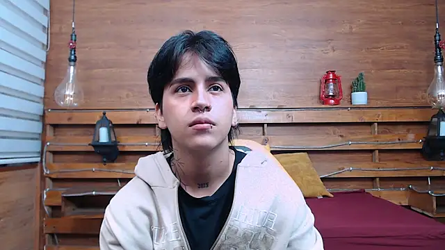 alex 477 online show from 10/22/25, 11:32