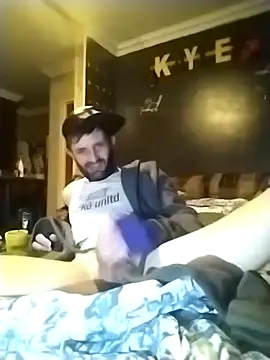 Snapshot of Nawtyslaveteen chatting on 11/17/25, 01:33 Nawtyslaveteen online show from 11/17/25, 01:33