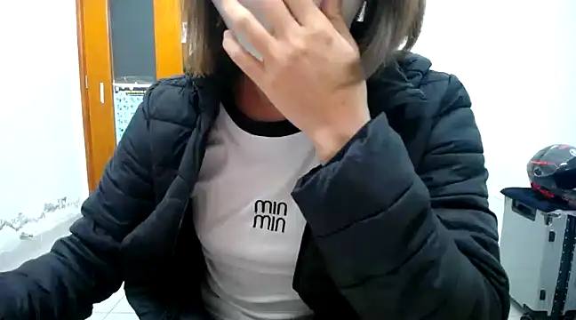 Snapshot of Michiko1 chatting on 02/07/25, 04:24 Michiko1 online show from 02/07/25, 04:24