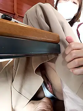 Snapshot of Michiko1 chatting on 01/16/26, 04:27 Michiko1 online show from 01/16/26, 04:27