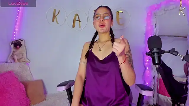 Snapshot of KATERAW chatting on 02/20/26, 04:09 KATERAW online show from 02/20/26, 04:09