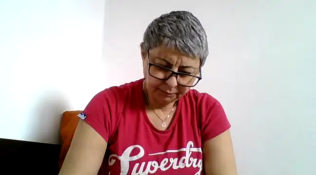 roseblak42 online show from 03/17/25, 09:44