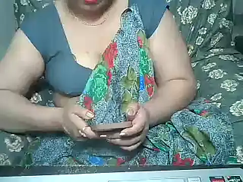 Snapshot of Punambhabisexy chatting on 03/12/25, 07:17 Punambhabisexy online show from 03/12/25, 07:17