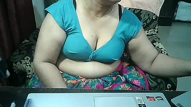 Snapshot of Punambhabisexy chatting on 09/15/25, 03:06 Punambhabisexy online show from 09/15/25, 03:06
