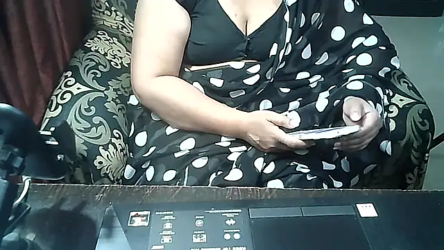 Snapshot of Punambhabisexy chatting on 12/14/25, 09:58 Punambhabisexy online show from 12/14/25, 09:58