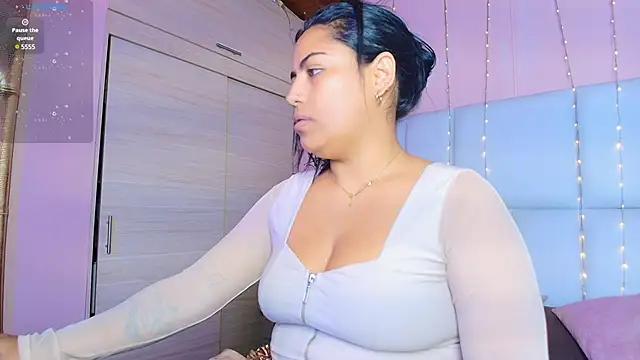 Snapshot of kiana_cream chatting on 03/05/25, 11:38 kiana cream online show from 03/05/25, 11:38