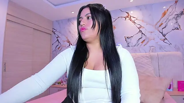 Snapshot of kiana_cream chatting on 12/05/25, 04:58 kiana cream online show from 12/05/25, 04:58