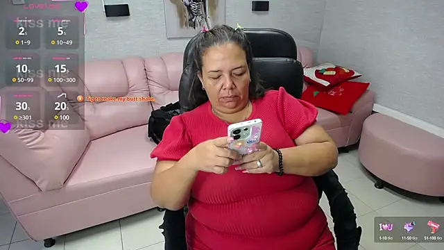 Penelope Nipples  online show from 01/16/25, 11:58