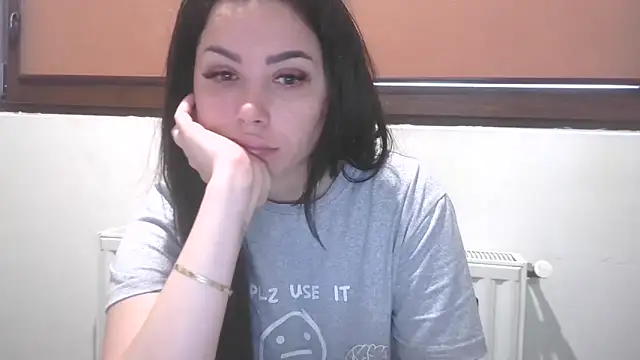 LovelyJulliette online show from 05/02/26, 03:50