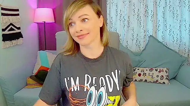 NandiSmile online show from 10/27/25, 08:07