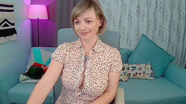 NandiSmile online show from 11/15/25, 05:09