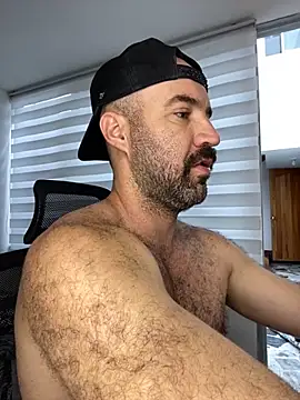 ADONIS ART01 online show from 11/03/25, 03:02