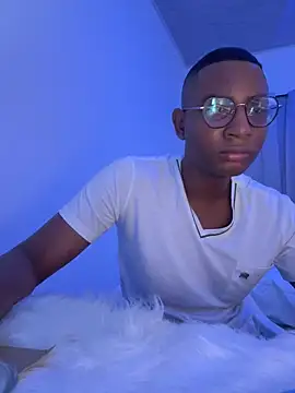 Snapshot of Arwens_bell08 chatting on 02/09/25, 10:32 Arwens bell08 online show from 02/09/25, 10:32