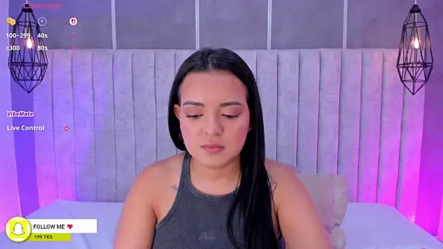 lea gray online show from 10/08/25, 07:22