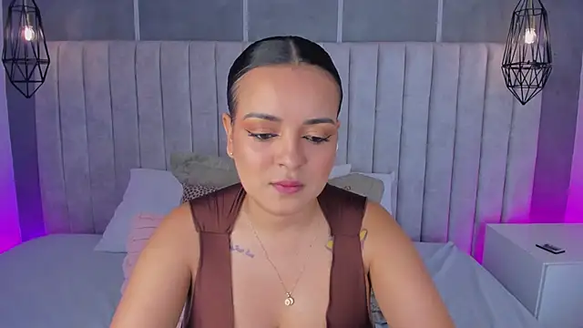 lea gray online show from 05/11/26, 06:49