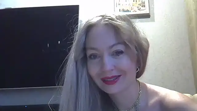 Snapshot of ZarinaSwift chatting on 12/06/24, 04:36 ZarinaSwift online show from 12/06/24, 04:36