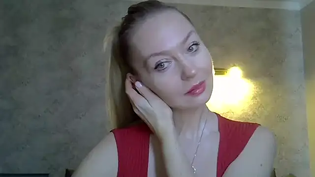 Snapshot of ZarinaSwift chatting on 02/09/25, 05:19 ZarinaSwift online show from 02/09/25, 05:19