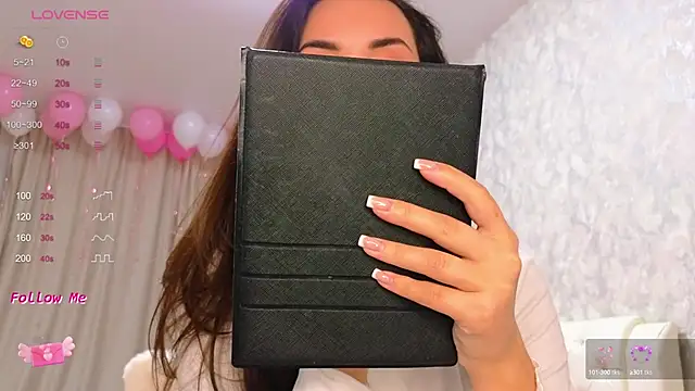 LaraSkinny online show from 12/12/24, 02:59