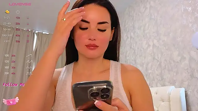 LaraSkinny online show from 02/26/25, 05:09