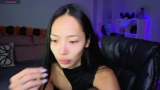  MIURA  online show from 10/29/25, 01:08