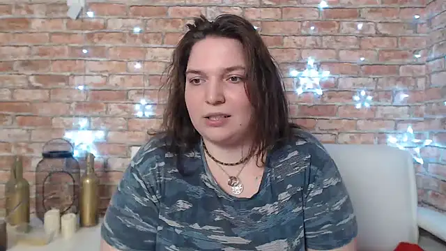 Amelia Kiss  online show from 01/23/25, 06:49