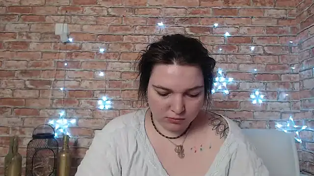 Amelia Kiss  online show from 01/31/25, 12:39