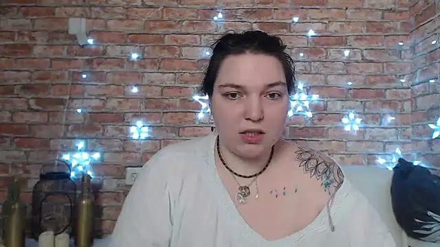 Amelia Kiss  online show from 02/07/25, 12:42