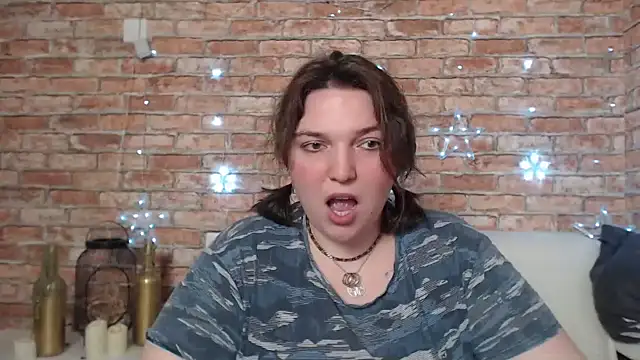 Amelia Kiss  online show from 02/10/25, 07:04