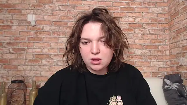 Amelia Kiss  online show from 02/18/25, 12:48