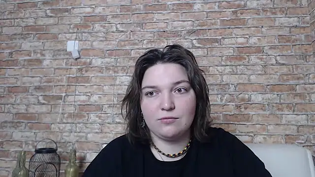 Amelia Kiss  online show from 02/21/25, 12:38