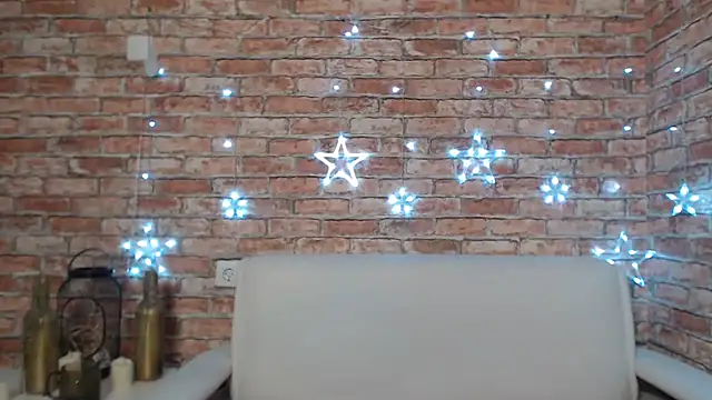 Amelia Kiss  online show from 03/10/25, 03:45