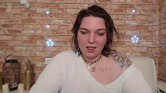 Amelia Kiss  online show from 03/23/25, 03:43