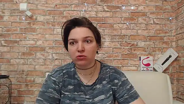 Snapshot of Amelia_Kiss_ chatting on 04/02/26, 01:14 Amelia Kiss online show from 04/02/26, 01:14