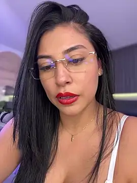 Snapshot of Sol_Miller chatting on 12/10/24, 07:00 Sol Miller online show from 12/10/24, 07:00