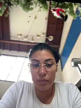 Snapshot of Sol_Miller chatting on 12/12/24, 05:04 Sol Miller online show from 12/12/24, 05:04