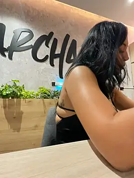 Snapshot of Sol_Miller chatting on 01/27/25, 07:13 Sol Miller online show from 01/27/25, 07:13