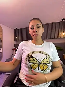 Snapshot of Sol_Miller chatting on 01/28/25, 07:00 Sol Miller online show from 01/28/25, 07:00